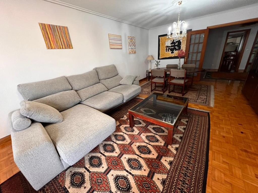 Ferienwohnung Luminoso Piso Grande Con Garaje En El Centro. Santander Exterior foto