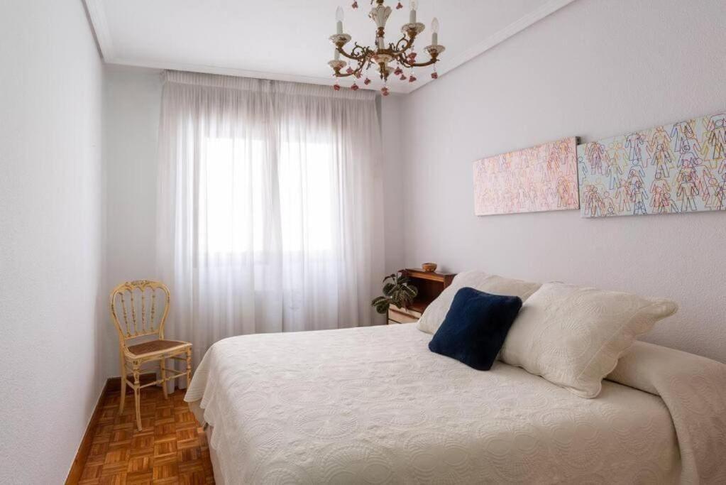 Ferienwohnung Luminoso Piso Grande Con Garaje En El Centro. Santander Exterior foto